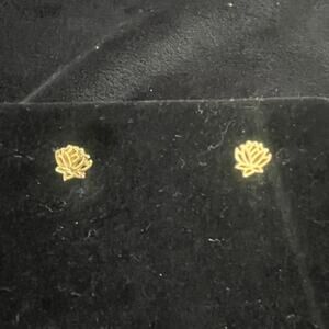 Kendra Scott Lotus 
Goldtone Stud Earrings